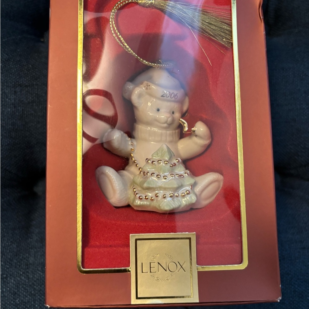 2006 Lenox Teddy Bear Ornament in box